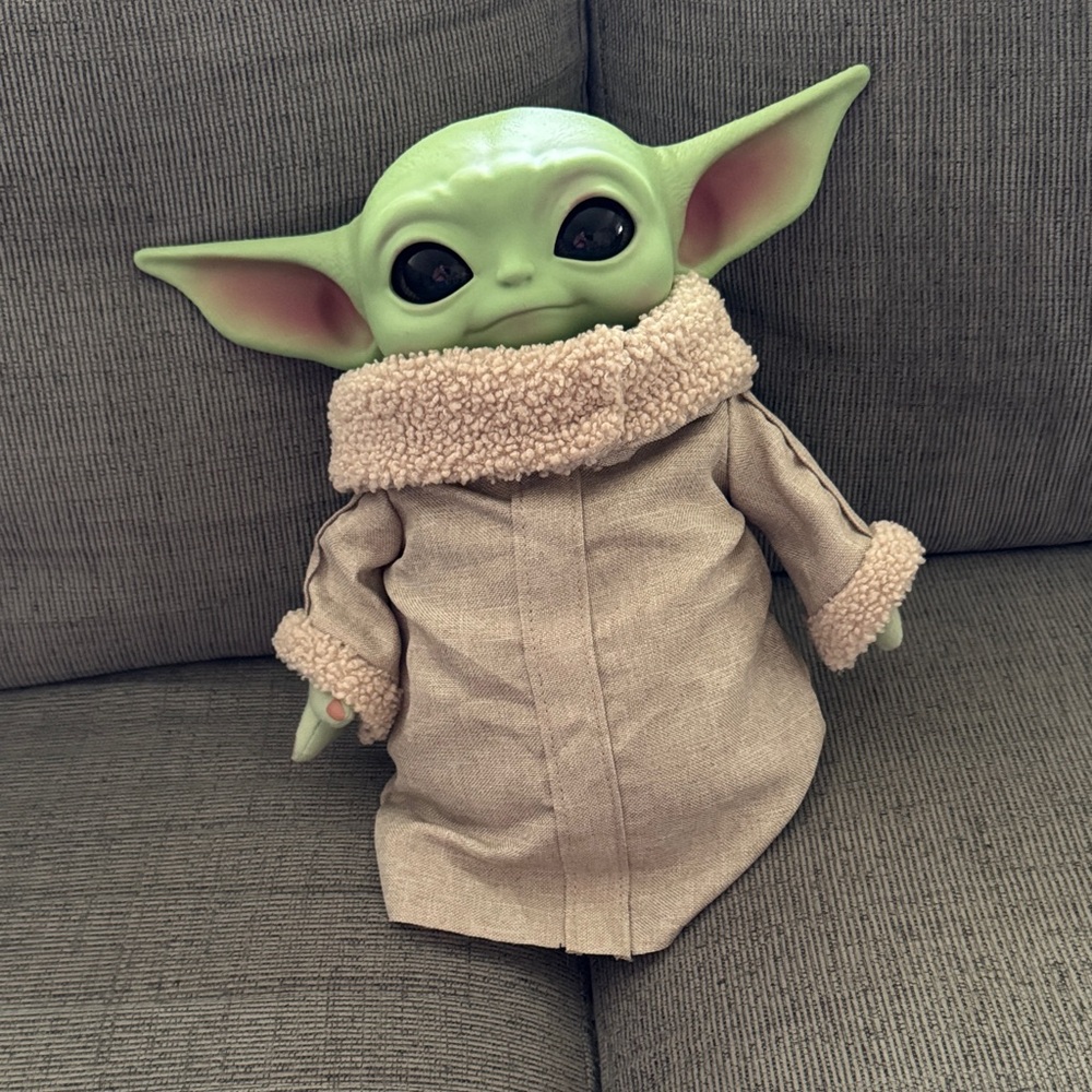 Baby YODA starwars Green and Tan Plush Toy